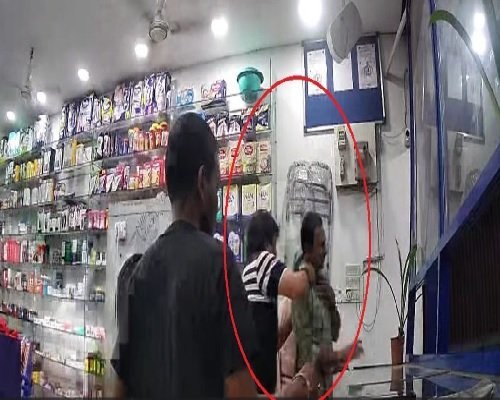 CG News: पत्नी को मेडिकल स्टोर में दवा मिलने में हुई देरी… शराबी पति ने मचाया ‘तांडव’, CCTV आया सामने